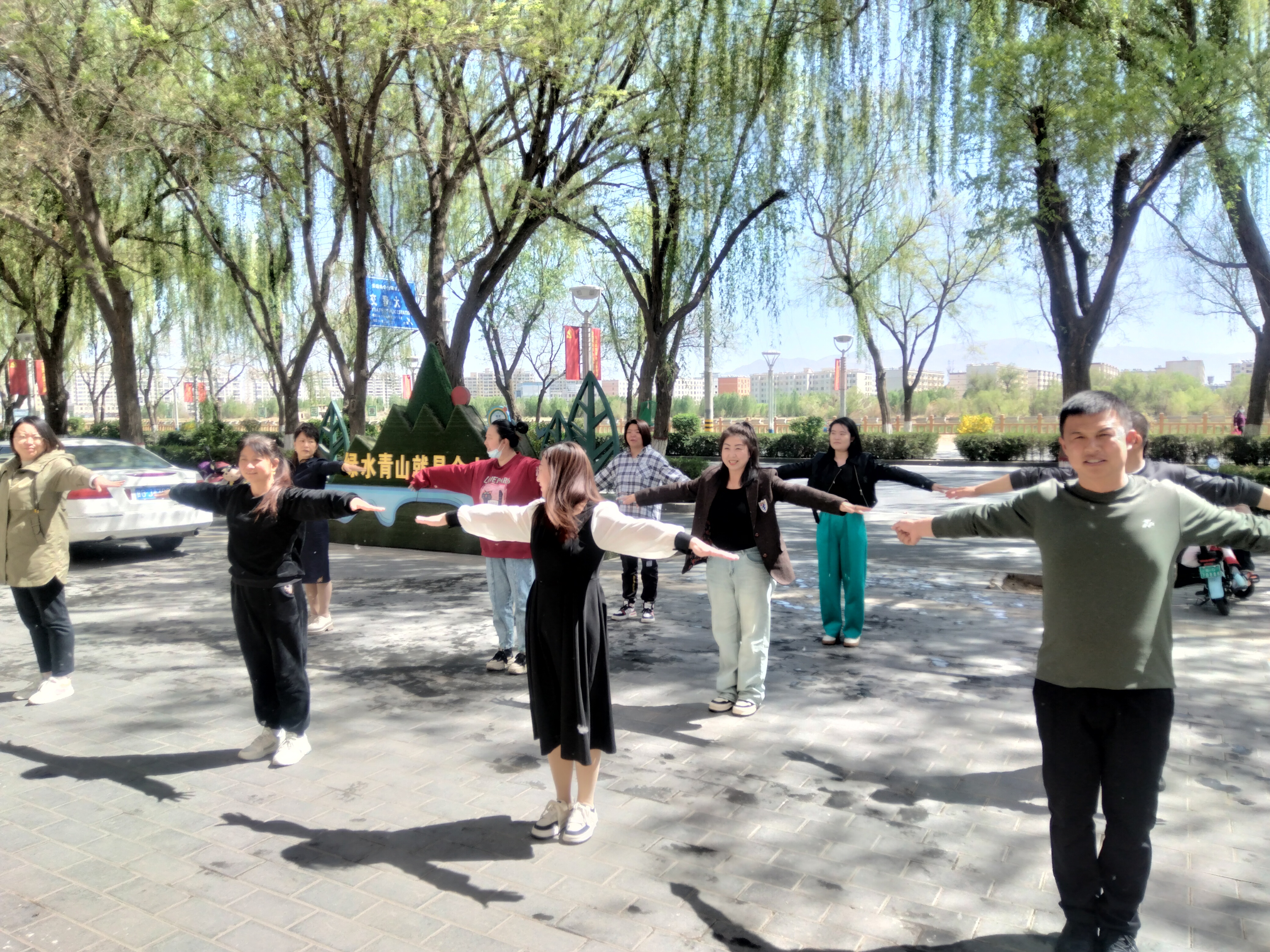 九游体育直播-老年人健身操大会，彰显健康长寿新风尚的简单介绍