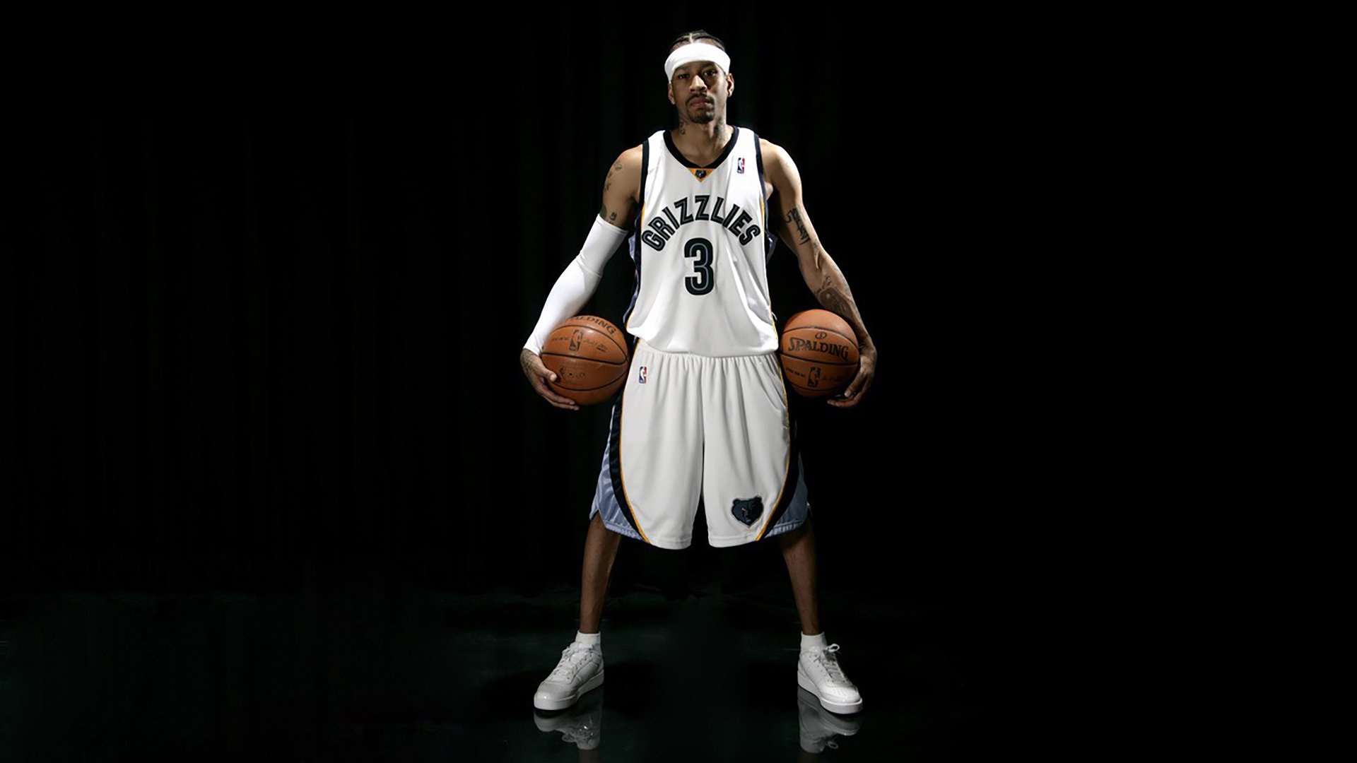 青少年“篮球记忆”主题展在武汉开幕,感受体育文化魅力,青少年篮球赛事